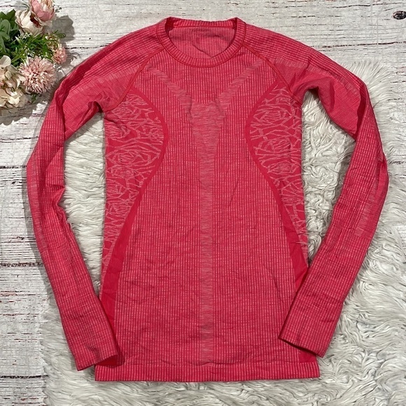 lululemon athletica Red Long Sleeve Top - Picture 1 of 11